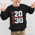 Class Of 2030 Freshman 2030 Back To School Graphic Kid Sweatshirt
